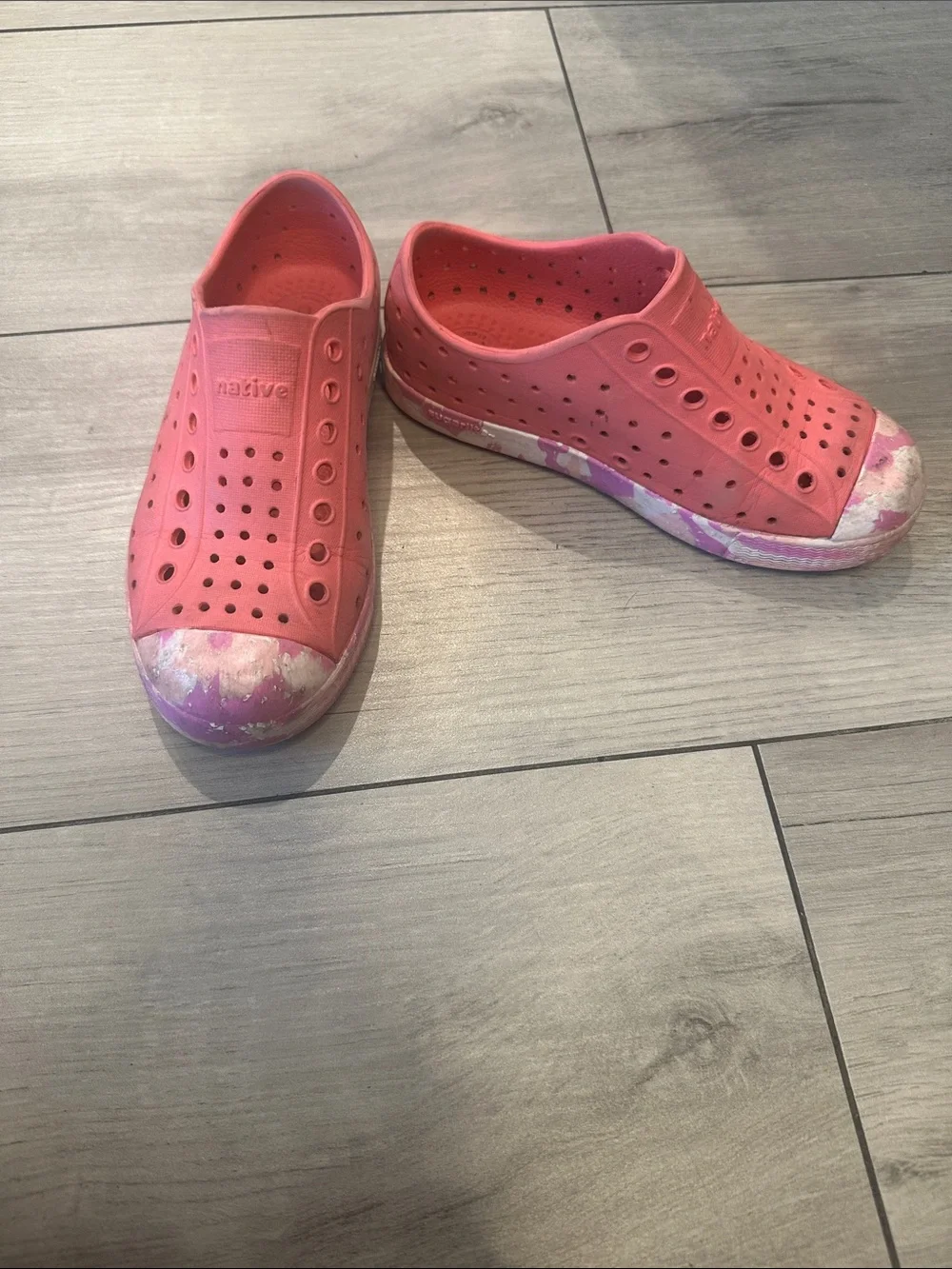 Native Kids Slip-On Water Shoes in Coral and Purple Accent